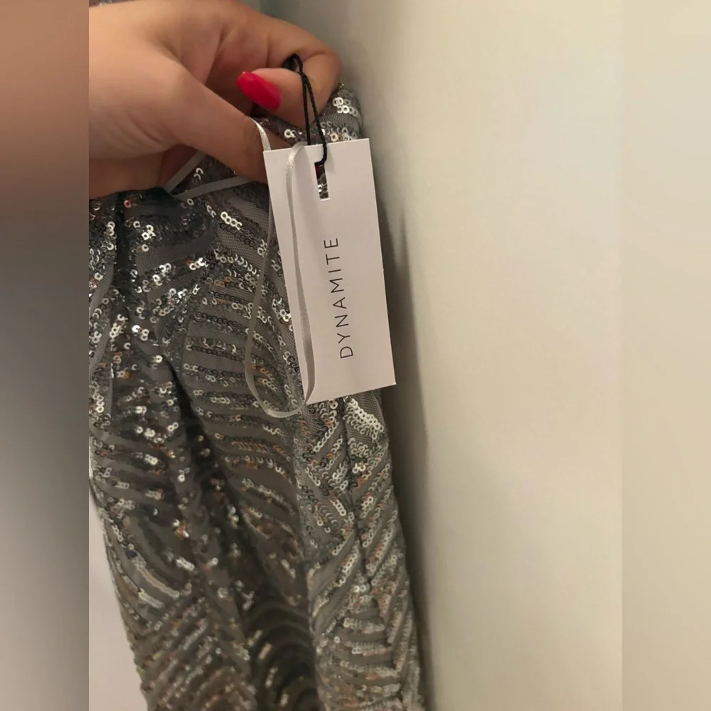 Dynamite Victoria Silver Sequin Midi Dress Low Back Party Glam P/S - Picture 7 of 16